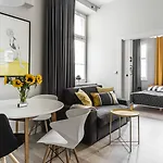 Sanhaus - Chopina 13 - W Centrum, 5 Minut Od Plazy I Deptaka 소포트