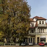 Sanhaus - Chopina 13 - W Centrum, 5 Minut Od Plazy I Deptaka Daire *