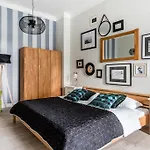 Sanhaus - Chopina 13 - W Centrum, 5 Minut Od Plazy I Deptaka *