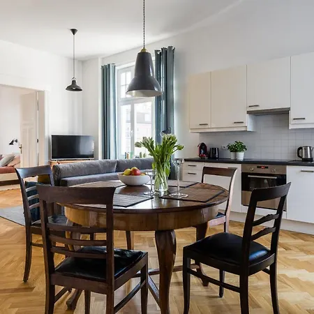 Apartment Sanhaus - Chopina 13 - W Centrum, 5 Minut Od Plazy I Deptaka Sopot