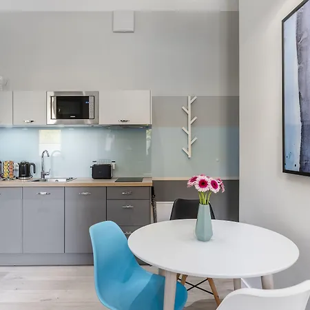 Sanhaus - Chopina 13 - W Centrum, 5 Minut Od Plazy I Deptaka Daire