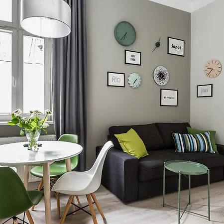 Sanhaus - Chopina 13 - W Centrum, 5 Minut Od Plazy I Deptaka Lägenhet